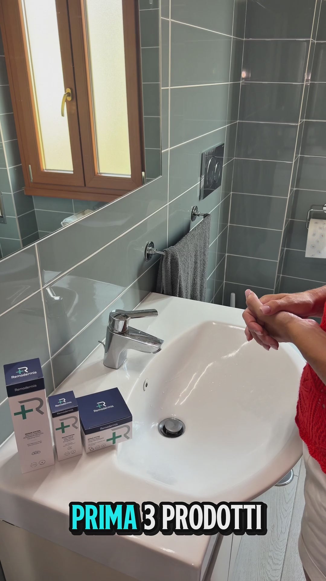 Applicazione del Protocollo Completo Remodermis in 3 step: Gentle Cleanser, Night Serum e Rich Face Cream